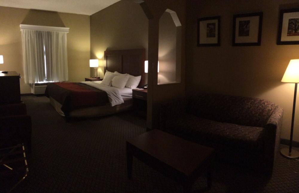 Comfort Inn & Suites Christiansburg I-81 Dış mekan fotoğraf