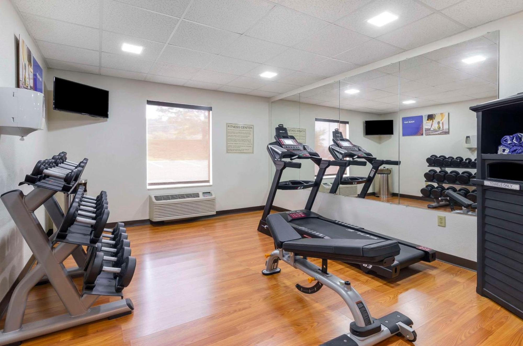 Comfort Inn & Suites Christiansburg I-81 Dış mekan fotoğraf