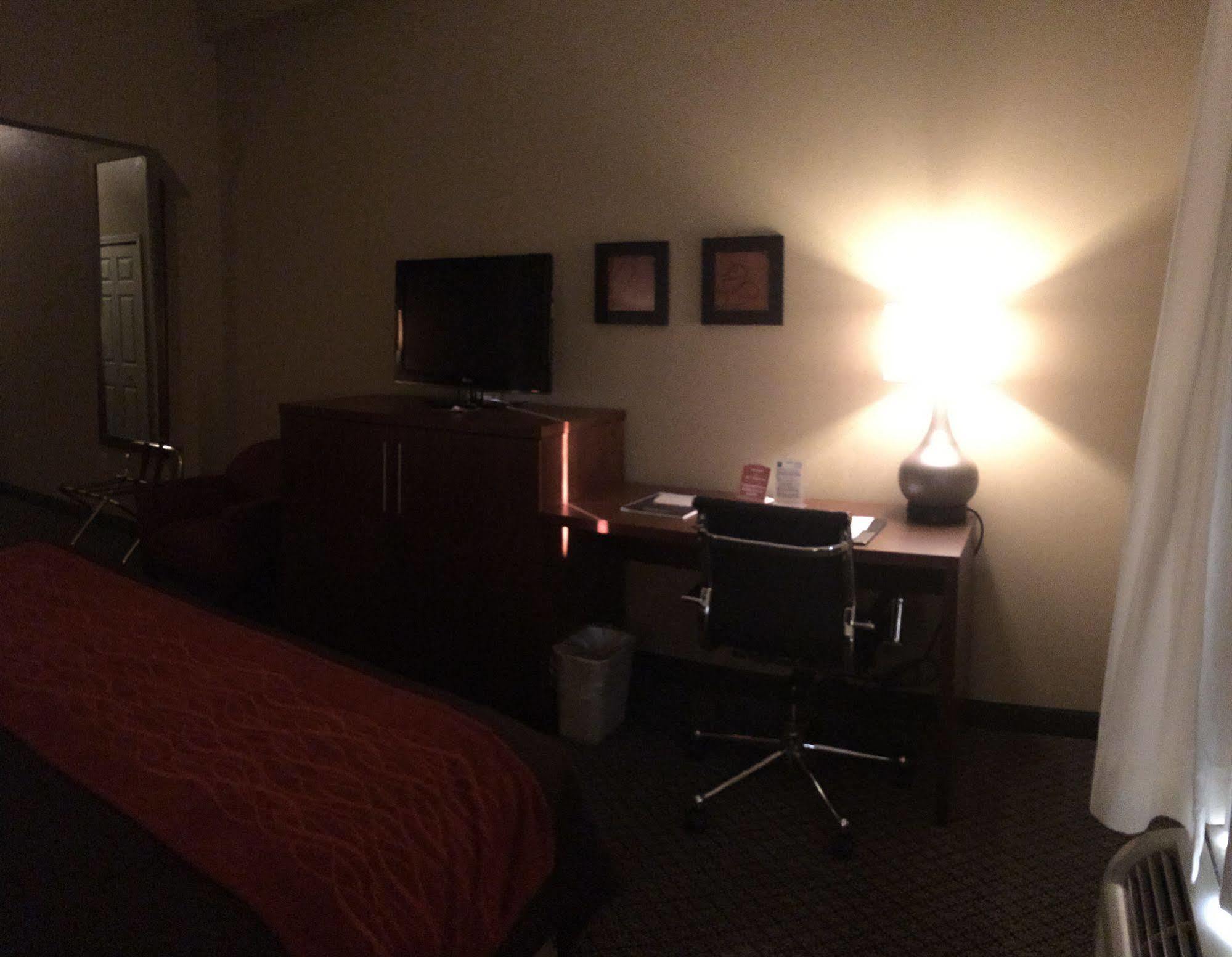 Comfort Inn & Suites Christiansburg I-81 Dış mekan fotoğraf