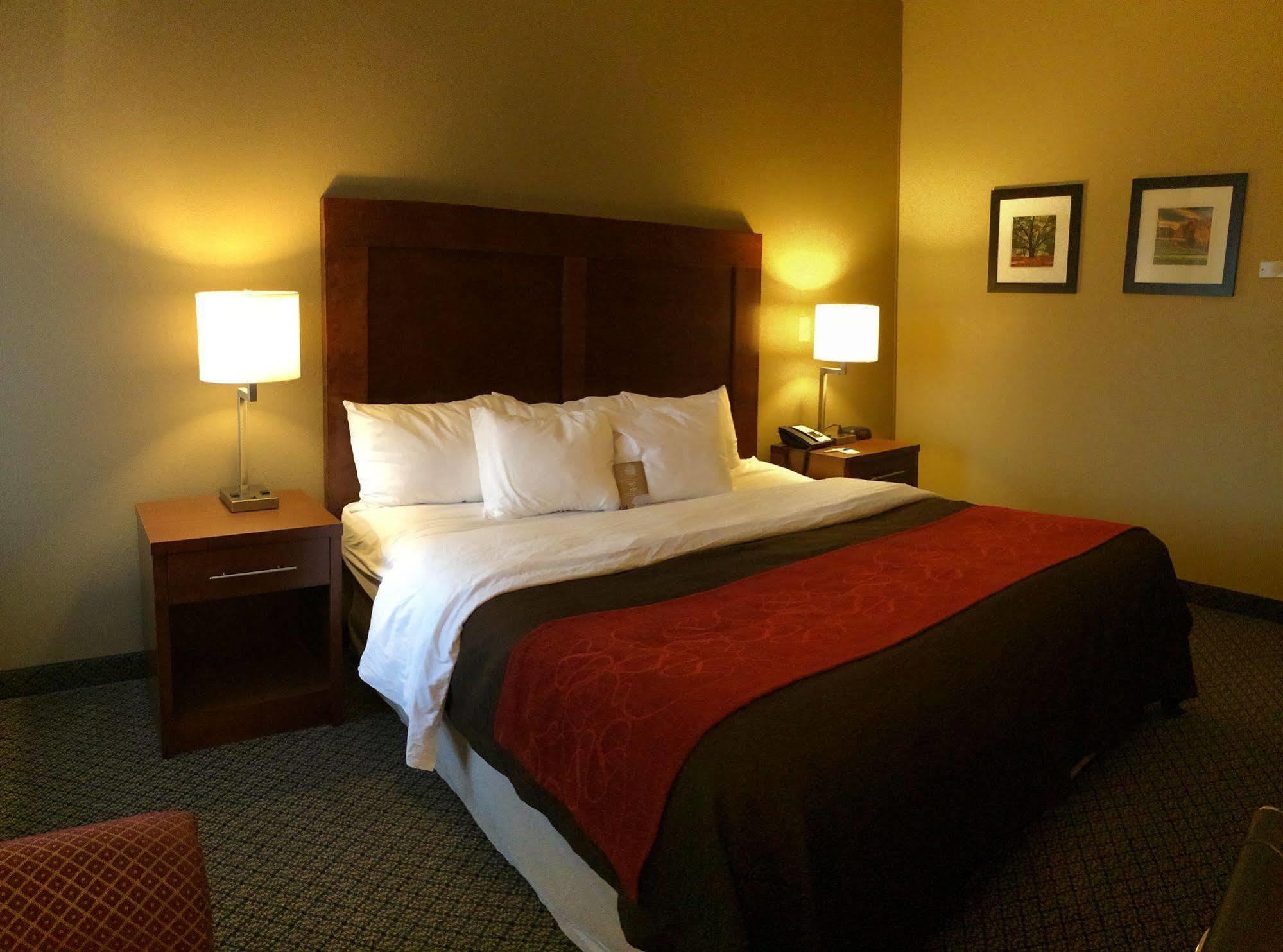 Comfort Inn & Suites Christiansburg I-81 Dış mekan fotoğraf