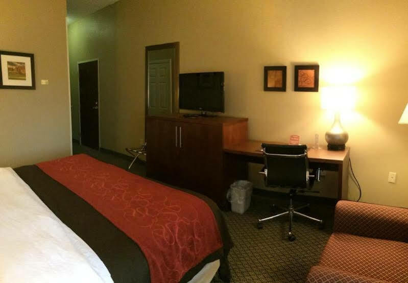 Comfort Inn & Suites Christiansburg I-81 Dış mekan fotoğraf